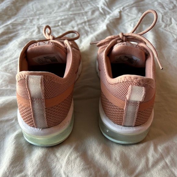 Women’s Nike Air Max Sequent 4.5 - Picture 3 of 5